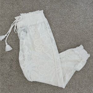 Aerie Women's White Lace Floral Pants Size: Small NWT